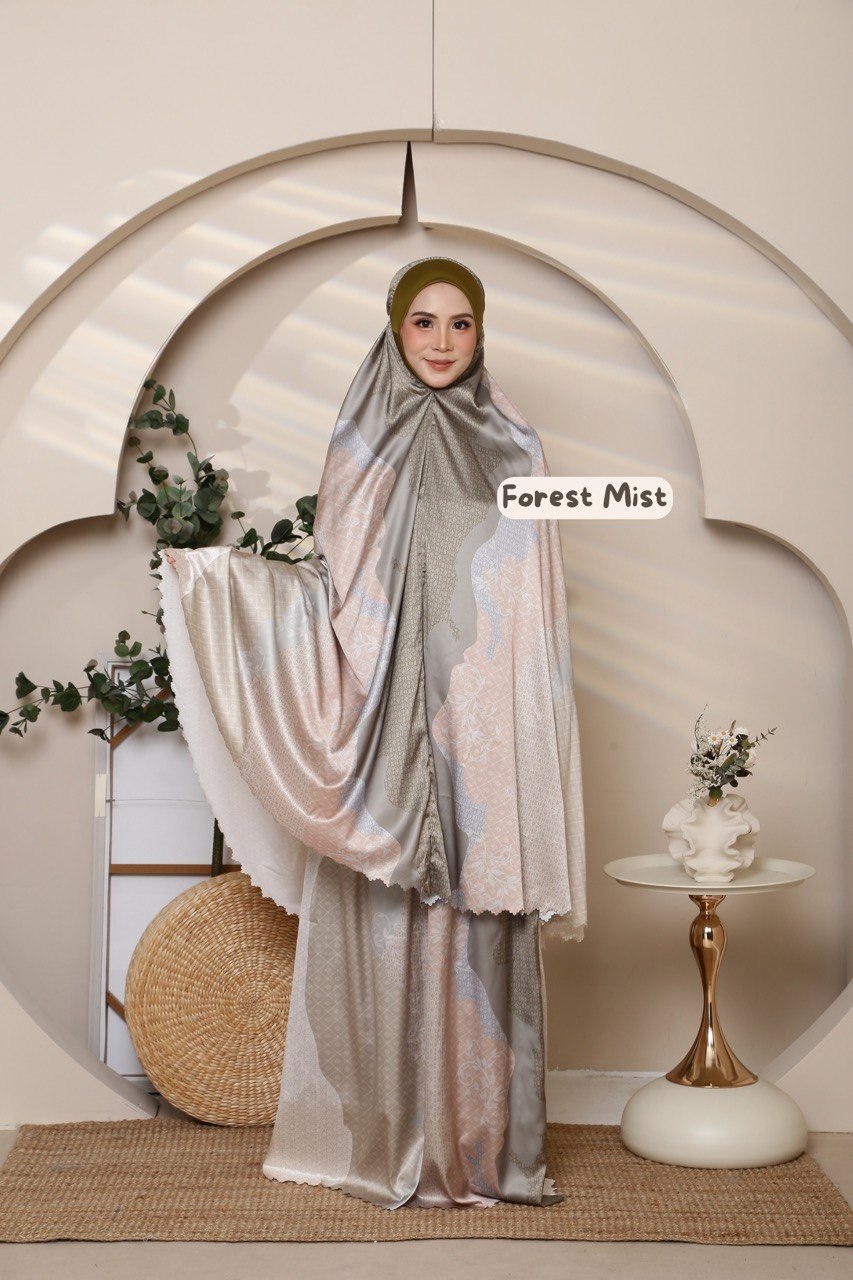 Khairaa Printed in Forest Mist