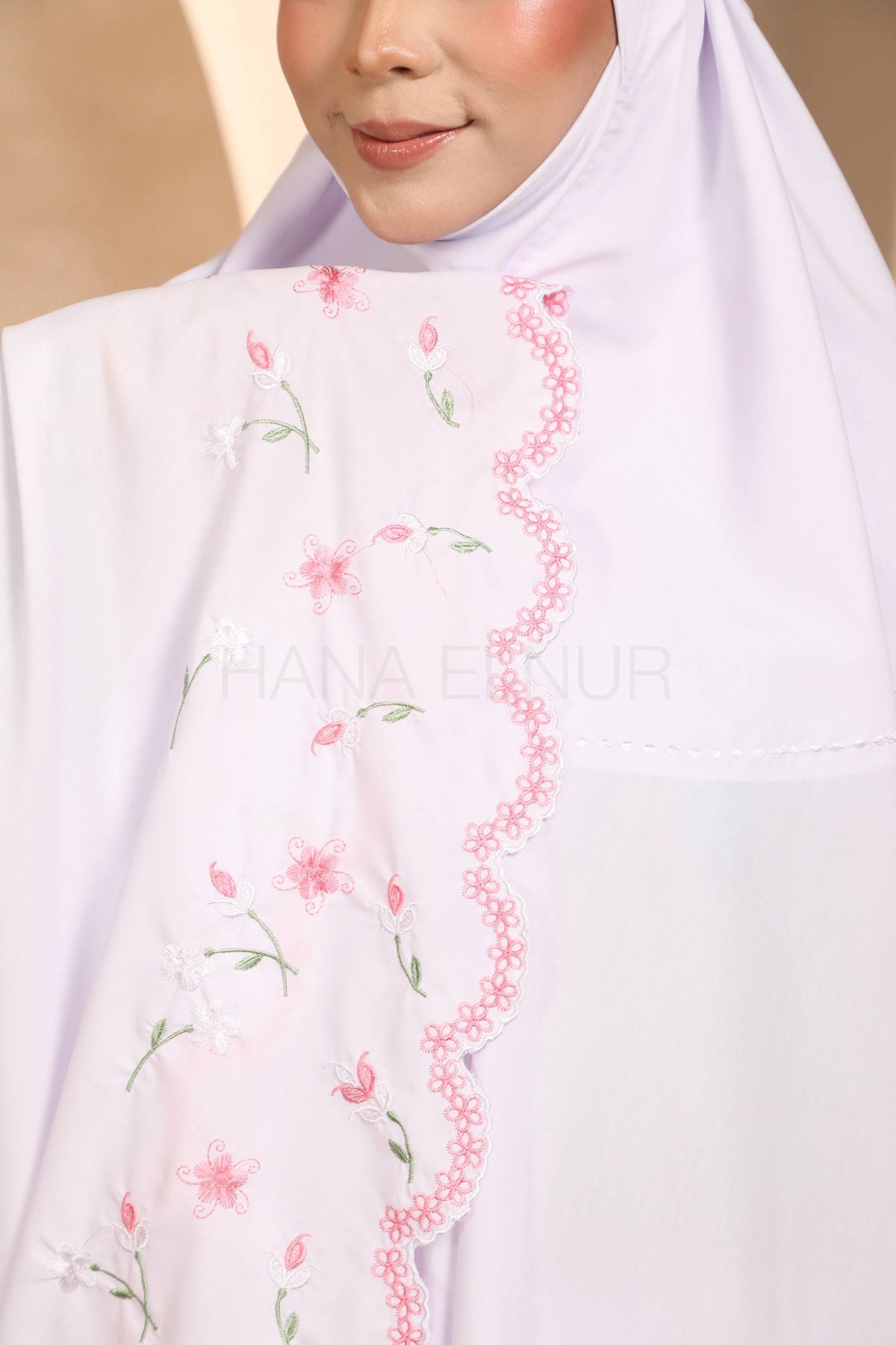 Duha Series in White Pink