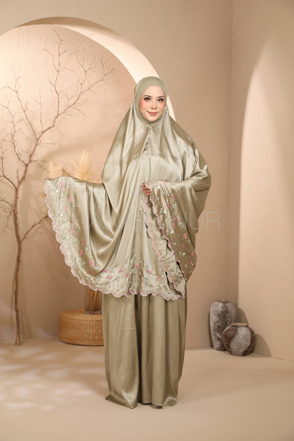 Hilya Series in Asparagus