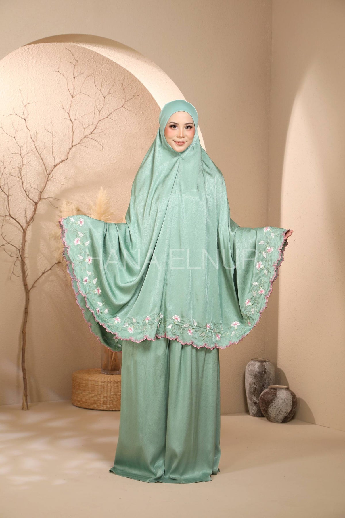 Ardani Series in Forest Green